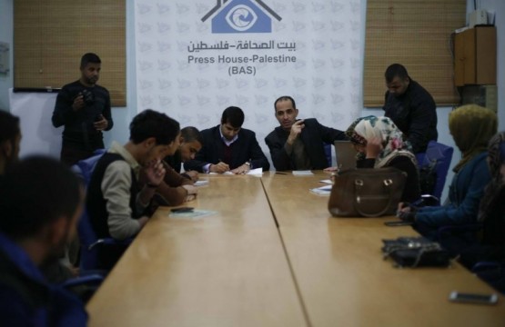 Student Delegation Visits Press House and gets familiar with its Activities 