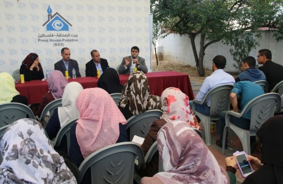 Press House Holds Media Exchange Practices Meeting With Media College Students 