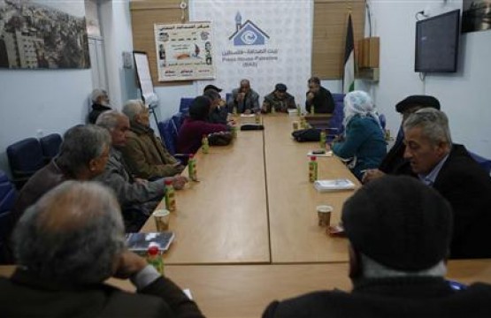 With Pictures ..  Press House Hosts a Meeting Between Palestinian Writers
