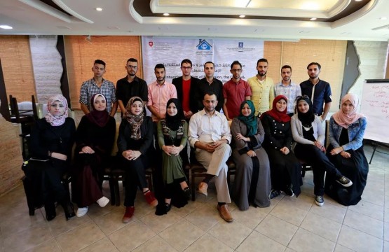 Awarding the Journalistic Editing Course Certificates