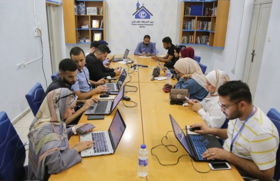 Press House holds a tweet session on journalists right in accessing to information