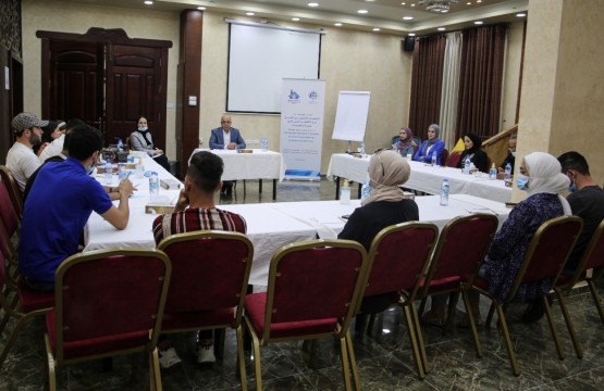 In collaboration with Press House: An-Najah Media Center holds a dialogue session on “Distance Learning as an Alternative for Face-to-Face Learning”