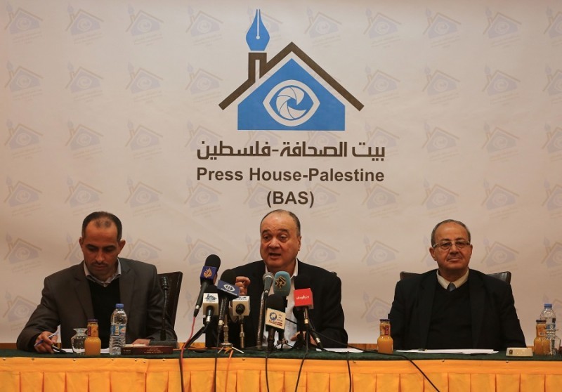 Within Face the Press Program, Press House Organizes a Meeting With Fatah Center Committee Member 