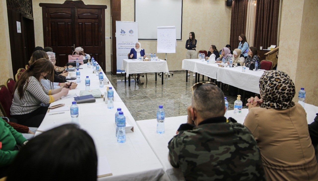 In Collaboration with Press House: An-Najah Media Center Holds a Dialogue Session on Women’s issues in Palestinian Media