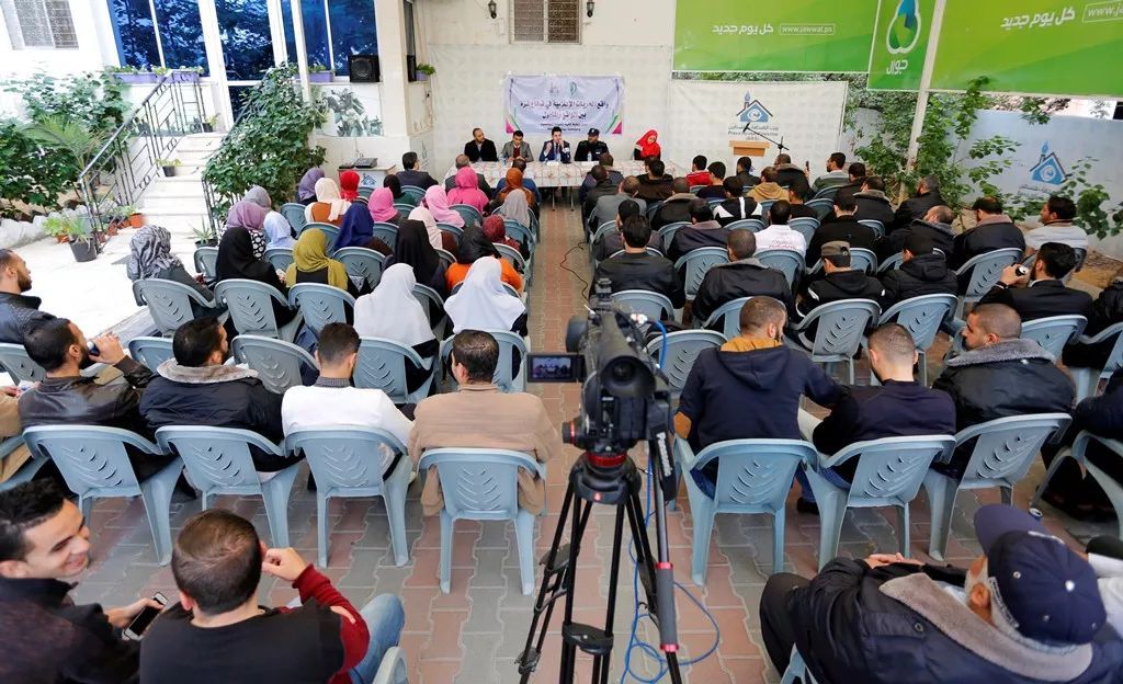 In cooperation with Press House, Awda University College Organizes a Meeting about the Freedoms Reality in Gaza