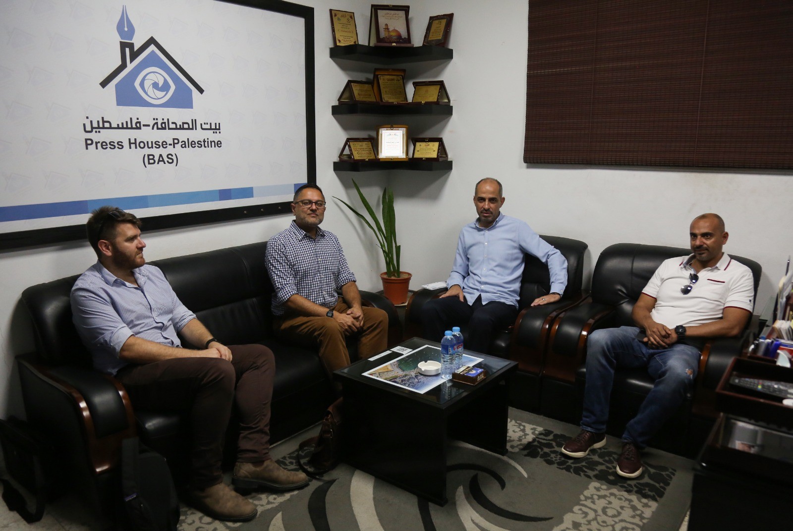 Press House receives the Representative of Canada and the accompanying delegation